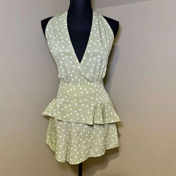 NWOT Pretty Little Thing Sage Green Polka Dot Halter-neck Romper women’s size 12 - Picture 6 of 7